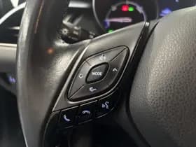 Toyota C-hr thumbnail 7