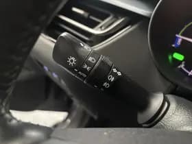 Toyota C-hr thumbnail 8