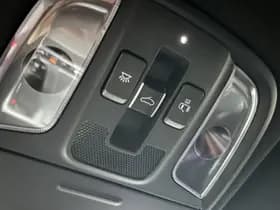 Kia Stinger thumbnail 32