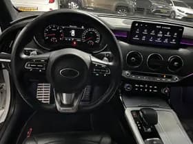 Kia Stinger thumbnail 10