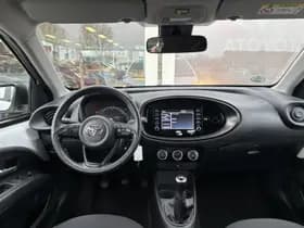 Toyota Aygo thumbnail 2