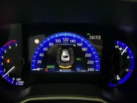 Toyota Corolla thumbnail 6