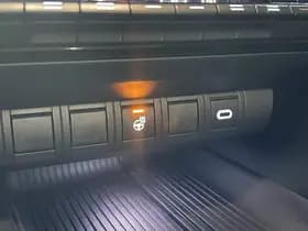 Toyota C-hr thumbnail 45