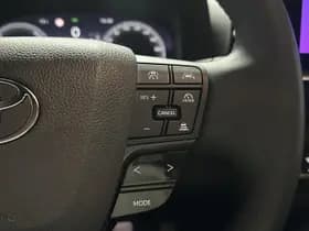 Toyota C-hr thumbnail 9