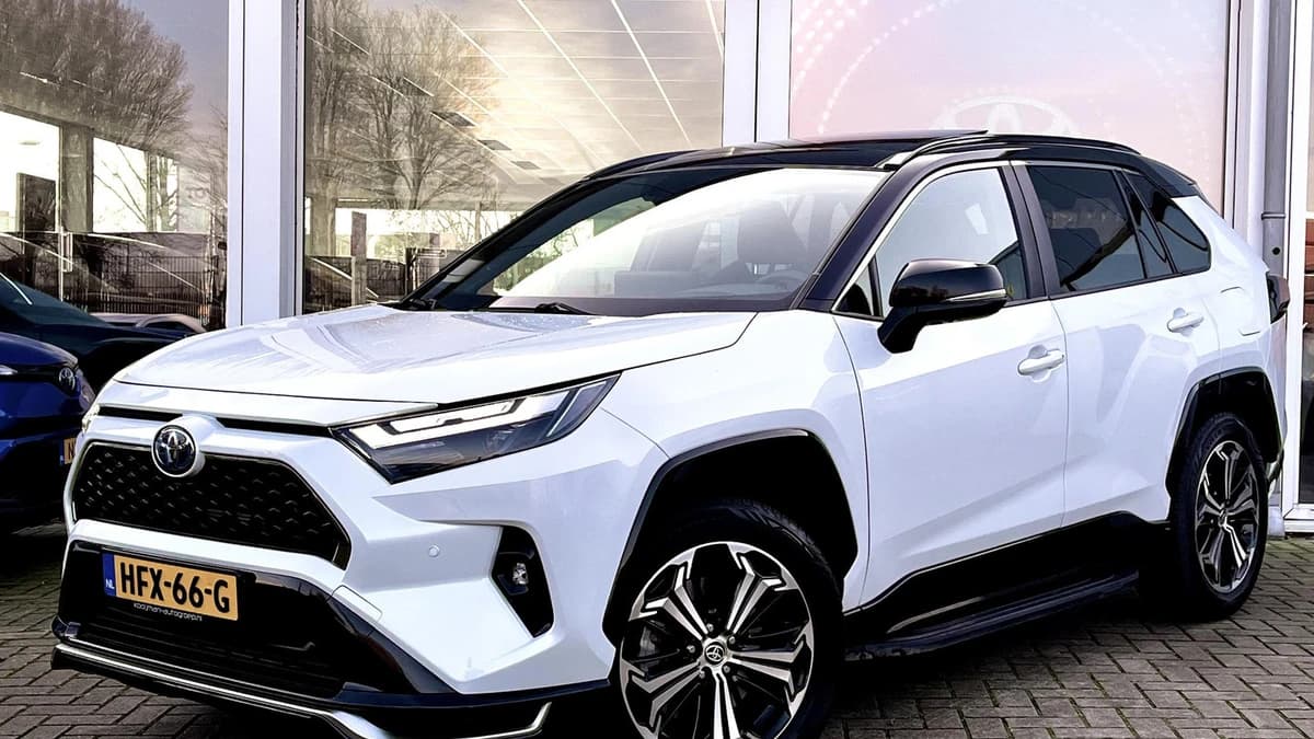 Toyota Rav4 — foto 1