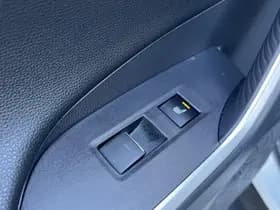 Toyota Rav4 thumbnail 43