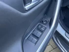 Toyota Rav4 thumbnail 45