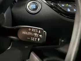 Toyota C-hr thumbnail 12