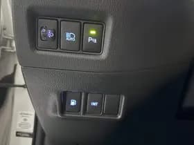 Toyota C-hr thumbnail 27