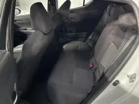 Toyota C-hr thumbnail 4