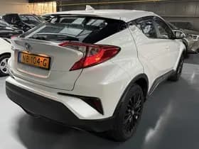 Toyota C-hr thumbnail 40