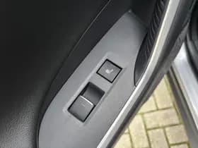 Toyota Rav4 thumbnail 26