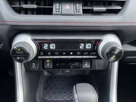 Toyota Rav4 thumbnail 4