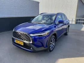 Toyota Corolla-cross thumbnail 2