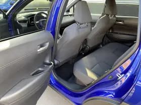 Toyota Corolla-cross thumbnail 19