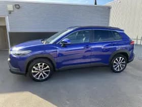 Toyota Corolla-cross thumbnail 4