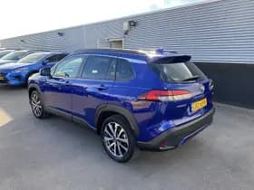 Toyota Corolla-cross thumbnail 7