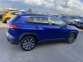 Toyota Corolla-cross thumbnail 9