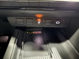 Toyota C-hr thumbnail 23