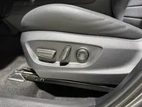 Toyota C-hr thumbnail 28