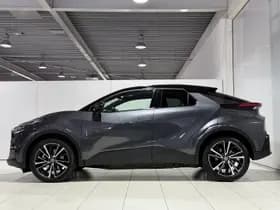 Toyota C-hr thumbnail 9