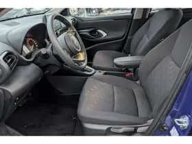 Toyota Yaris thumbnail 13