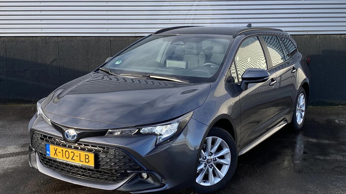 Toyota Corolla-touring-sports — foto 1