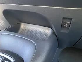 Toyota Corolla-touring-sports thumbnail 101