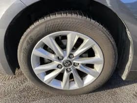 Toyota Corolla-touring-sports thumbnail 5