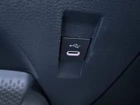 Toyota Corolla-touring-sports thumbnail 96