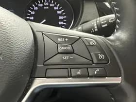 Nissan Qashqai thumbnail 11