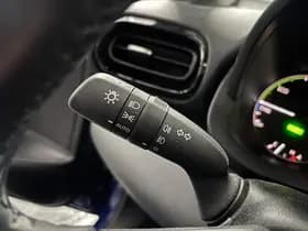 Toyota Yaris thumbnail 36