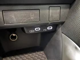 Toyota Yaris thumbnail 46