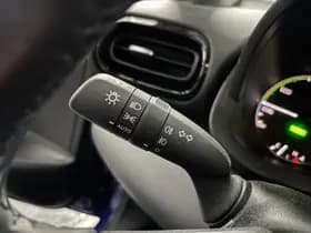 Toyota Yaris thumbnail 10