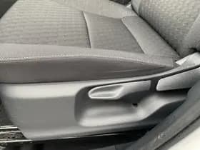 Toyota Yaris thumbnail 18