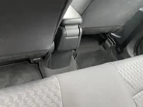 Toyota Yaris thumbnail 24