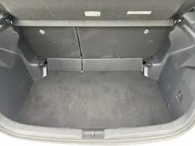 Toyota Yaris thumbnail 27