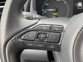 Toyota Yaris thumbnail 31