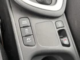 Toyota Yaris thumbnail 35