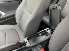 Toyota Yaris thumbnail 39