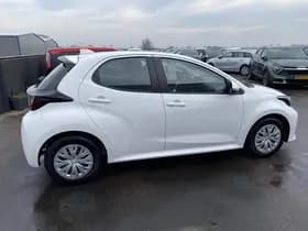 Toyota Yaris thumbnail 58