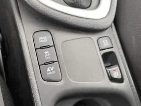 Toyota Yaris thumbnail 86