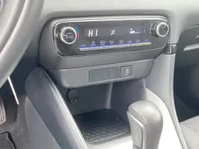 Toyota Yaris thumbnail 88