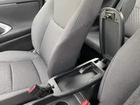 Toyota Yaris thumbnail 90