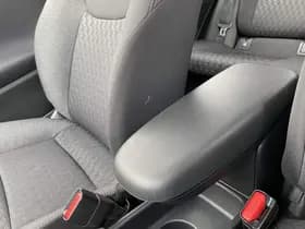 Toyota Yaris thumbnail 91