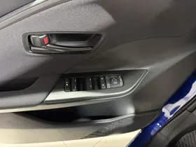 Toyota C-hr thumbnail 49