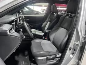 Toyota Corolla-cross thumbnail 14