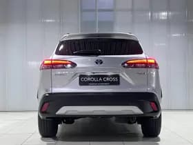 Toyota Corolla-cross thumbnail 8