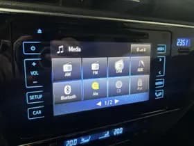 Toyota Auris thumbnail 13