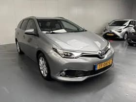 Toyota Auris thumbnail 45